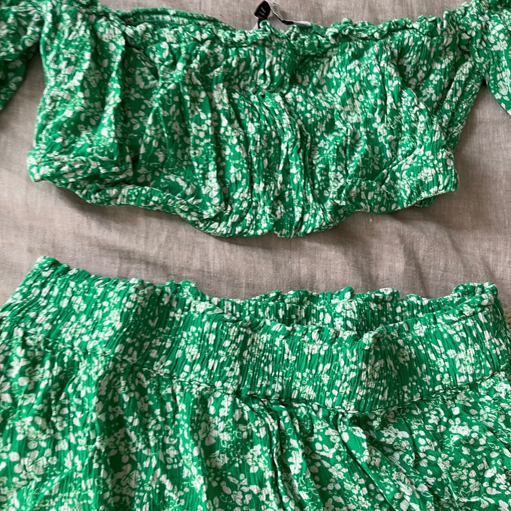 Zara Set - Picture 2 of 7